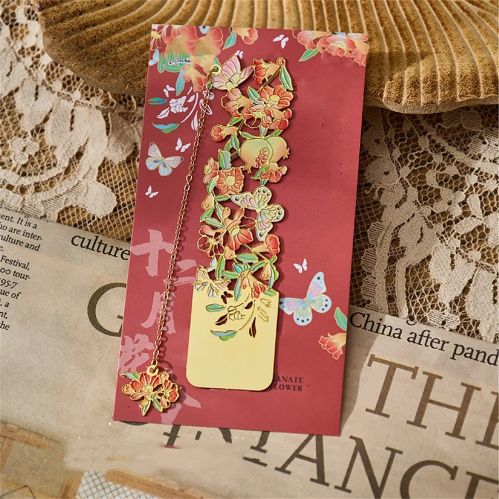 Aesthetic Stationery Metal Bookmark Hollow Flower Painting Bookmarks Student Reading Book Clip Book Accessories Teacher Gift