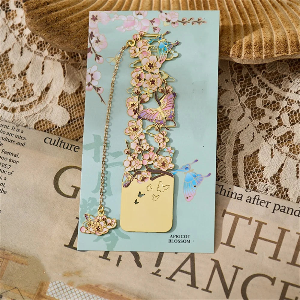 Aesthetic Stationery Metal Bookmark Hollow Flower Painting Bookmarks Student Reading Book Clip Book Accessories Teacher Gift
