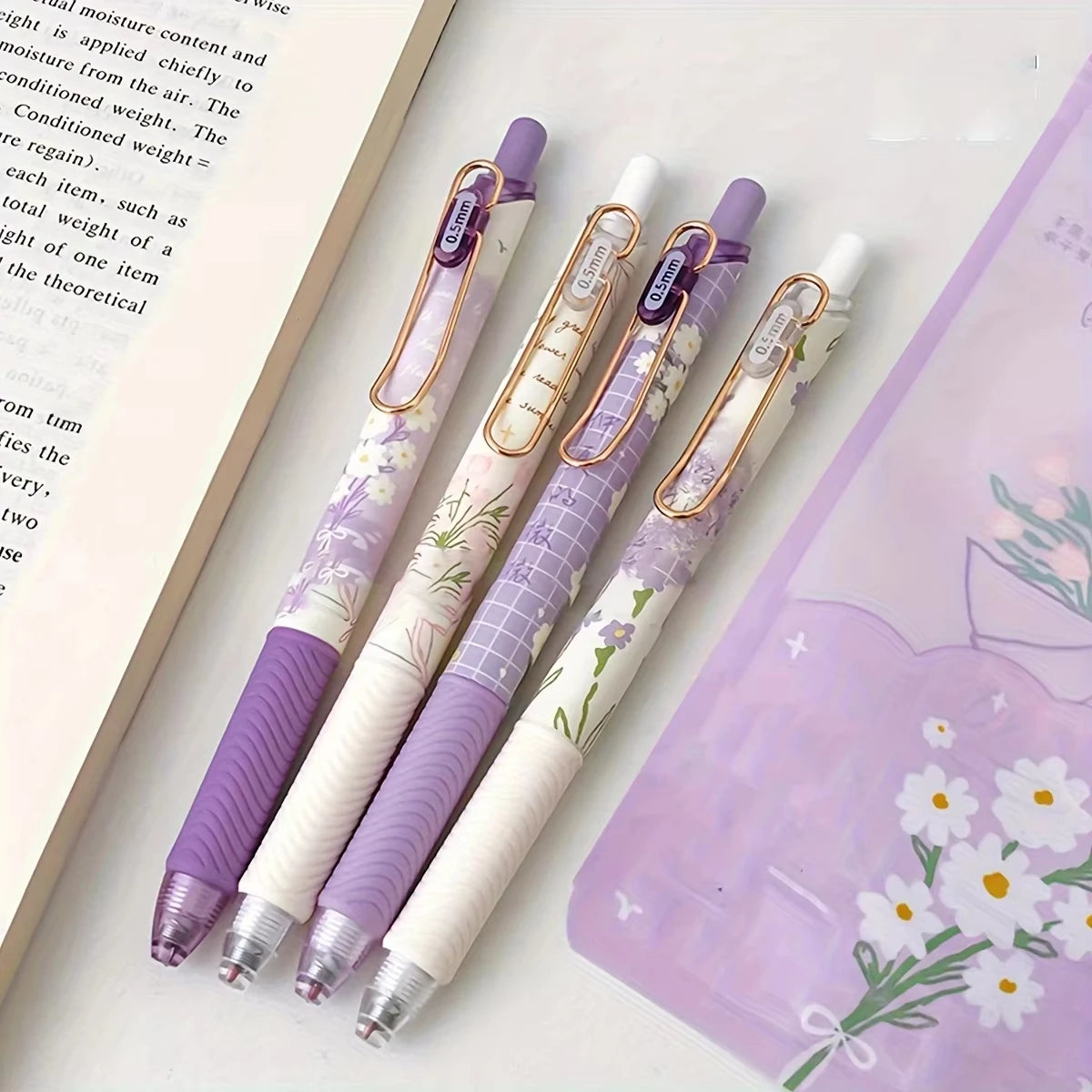 4pcs Cute Floral Retractable Gel Pen Set 0.5mm Fine Point Quick-Drying Black Ink Smooth Writing Pens for Office School Supplies