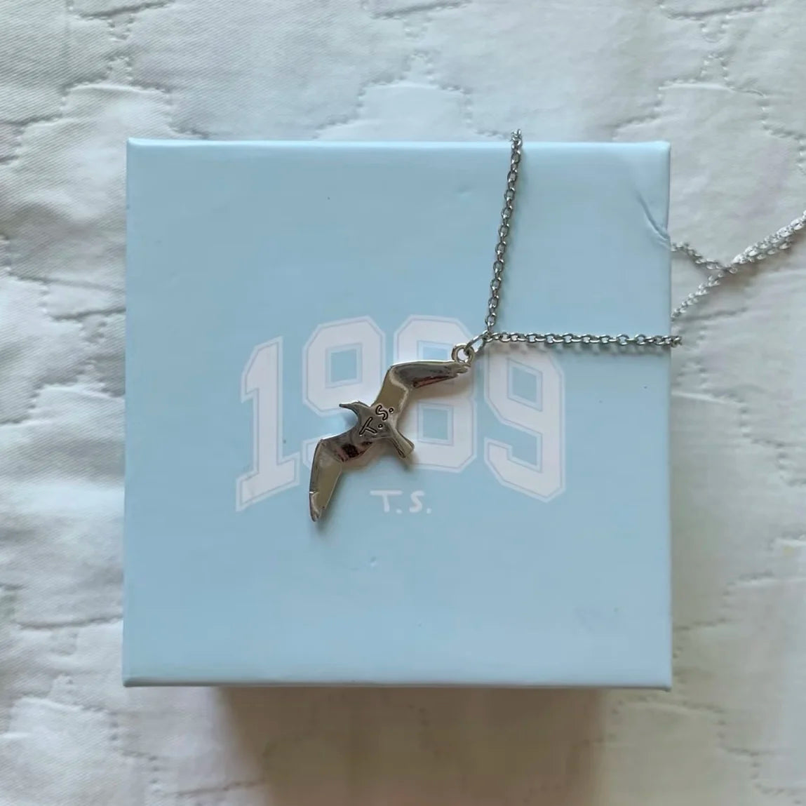 1989-Inspired Silver Seagull Necklace — Minimalist Clavicle Pendant