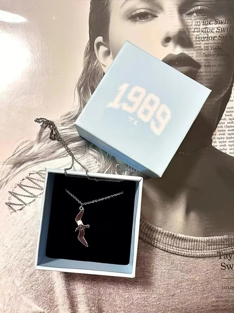 1989-Inspired Silver Seagull Necklace — Minimalist Clavicle Pendant