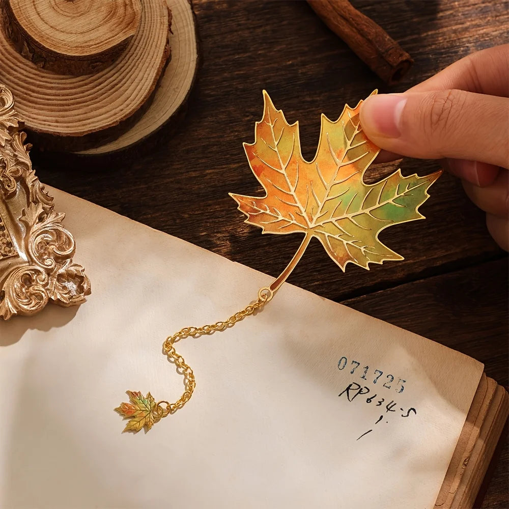 Vintage Maple Leaf Metal Bookmark – Colorful Autumn-Inspired Reading Gift for Book Lovers, Teachers & Students - élise & madelyn