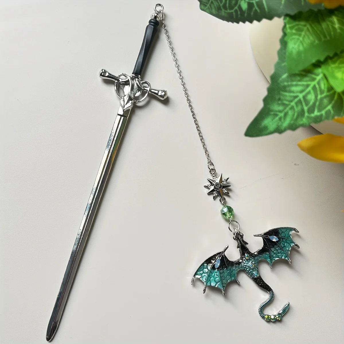 1pc Alloy Sword Dragon Bookmark, Birthday Gift for Book Lovers and Readers, Fantasy Bookworm Silver Gold Gold Pendant - élise & madelyn