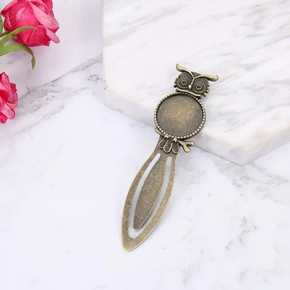 1PC Antique Bronze Oval Style Iron Metal Bookmark Vintage Retro Handmade Bookmark for Cabochon Cameo DIY Bookmark Student Gifts
