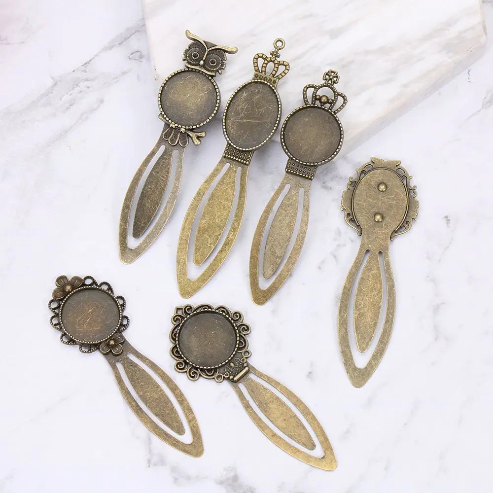 1PC Antique Bronze Oval Style Iron Metal Bookmark Vintage Retro Handmade Bookmark for Cabochon Cameo DIY Bookmark Student Gifts