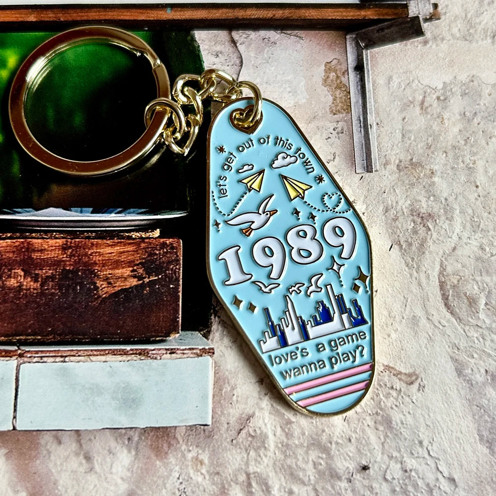 Music Singer Keychain Motel Key Chain Fashion Accessory