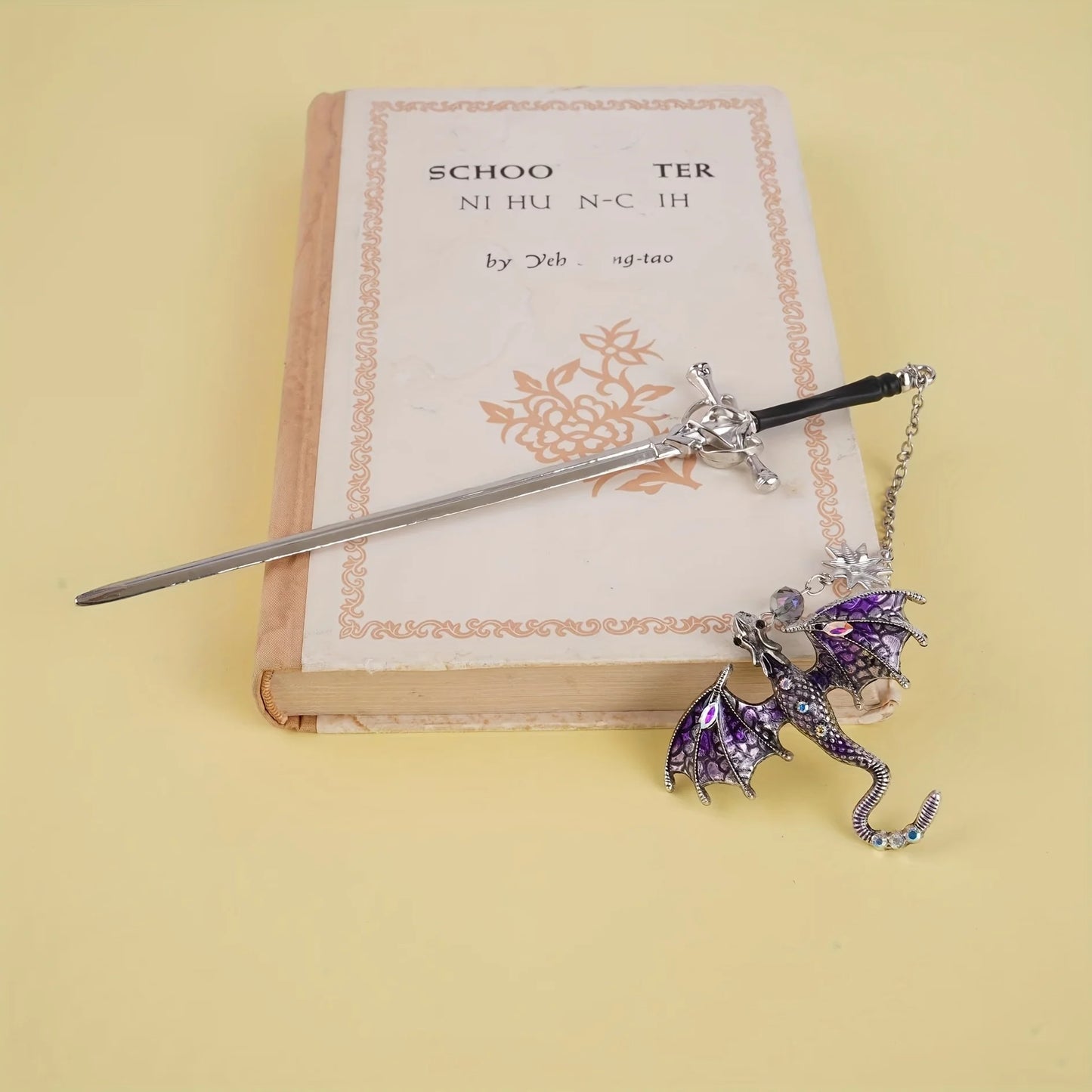 1pc Alloy Sword Dragon Bookmark, Birthday Gift for Book Lovers and Readers, Fantasy Bookworm Silver Gold Gold Pendant - élise & madelyn