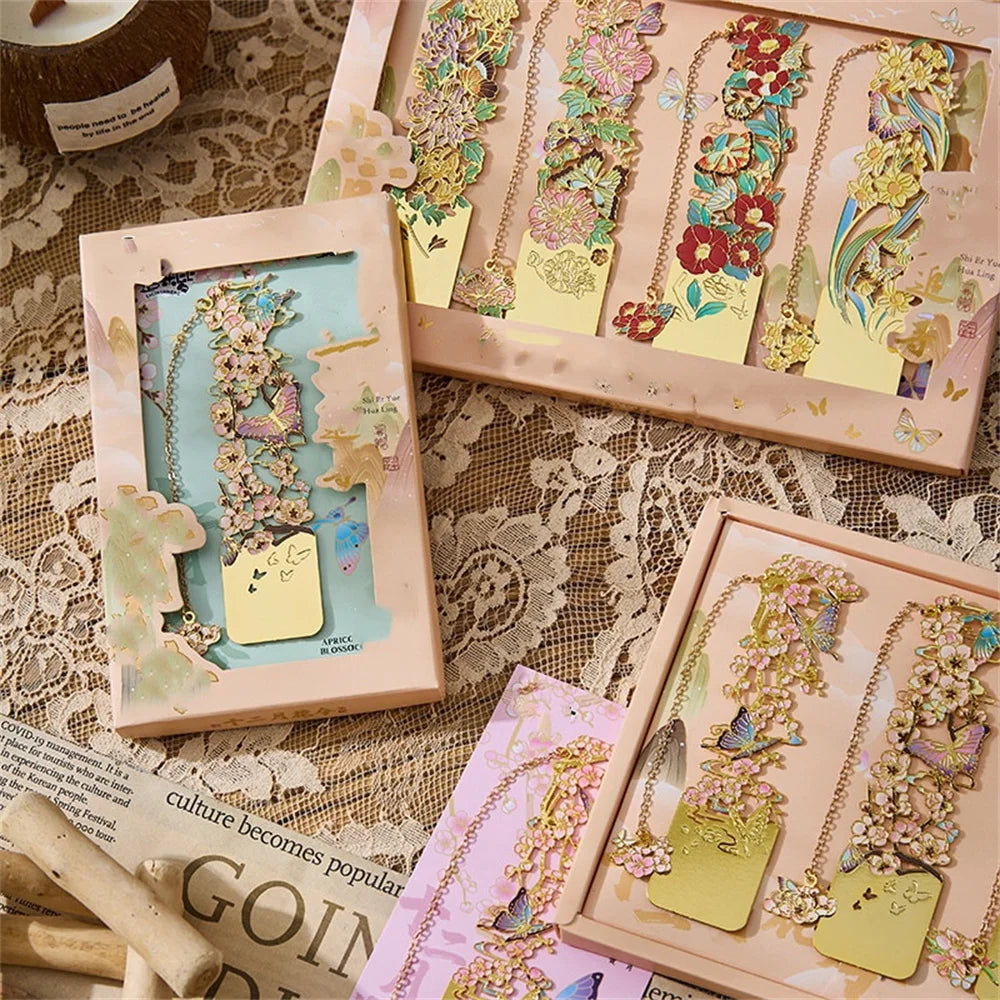 Aesthetic Stationery Metal Bookmark Hollow Flower Painting Bookmarks Student Reading Book Clip Book Accessories Teacher Gift