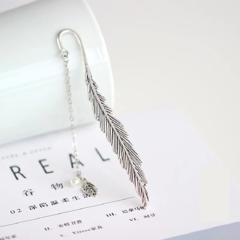 Vintage Feather Metal Bookmark – Etched Brass with Chain Pendant - élise & madelyn