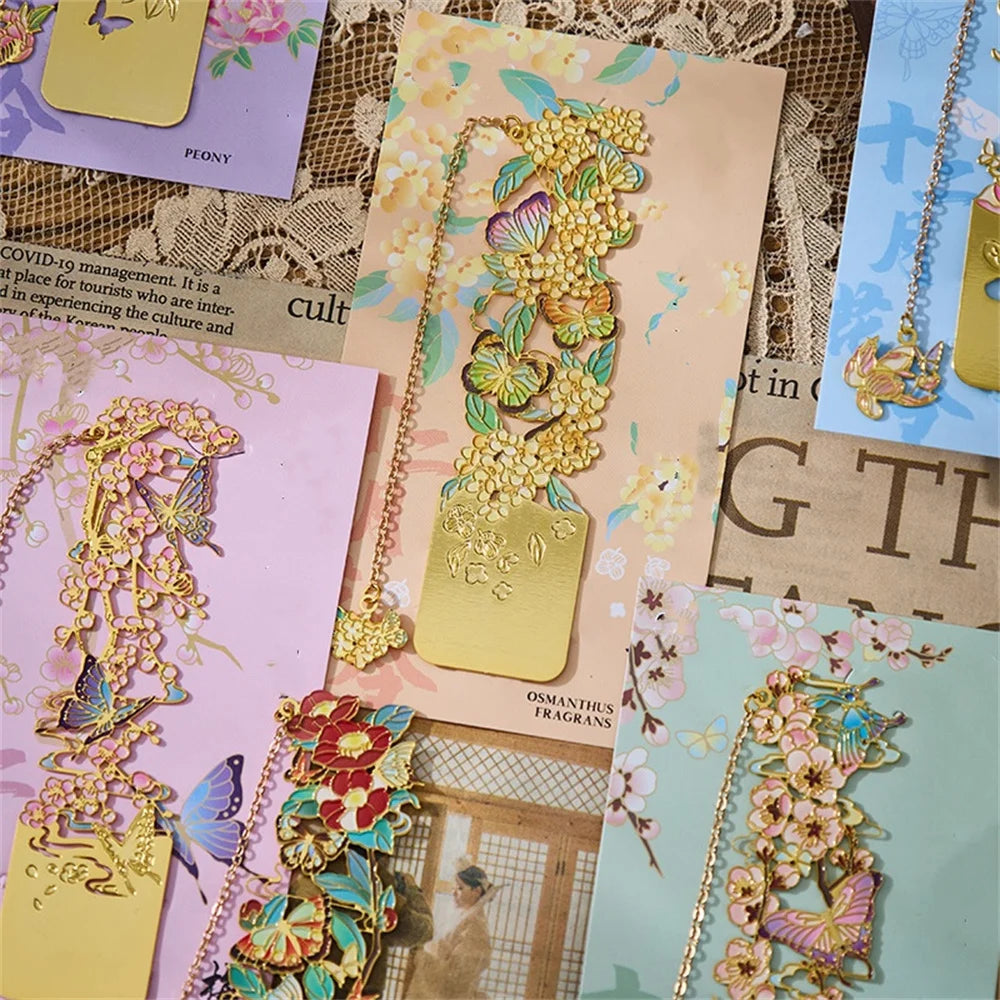 Aesthetic Stationery Metal Bookmark Hollow Flower Painting Bookmarks Student Reading Book Clip Book Accessories Teacher Gift