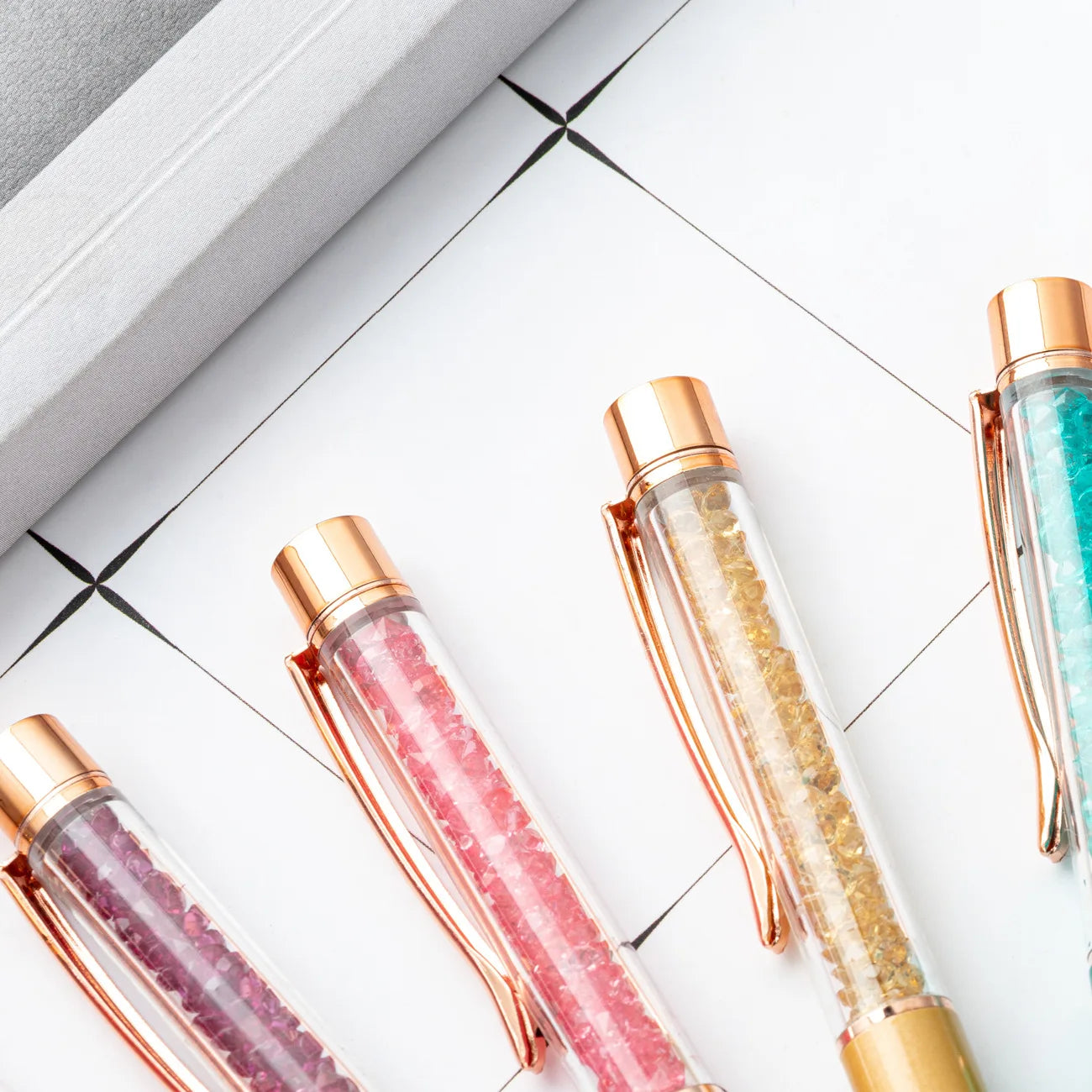 30PCS  Metal crystal pens, office students, multi-color rotary rhinestone pens, wholesale advertising gifts, ballpoint pens