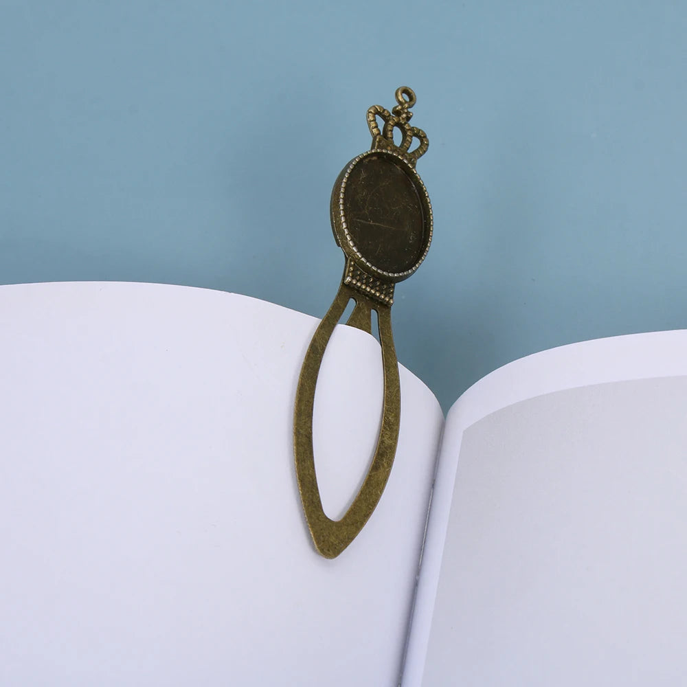 1PC Antique Bronze Oval Style Iron Metal Bookmark Vintage Retro Handmade Bookmark for Cabochon Cameo DIY Bookmark Student Gifts